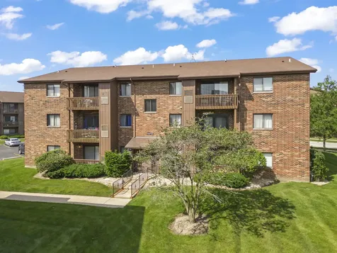 15719 Peggy Lane Oak Forest IL 60452