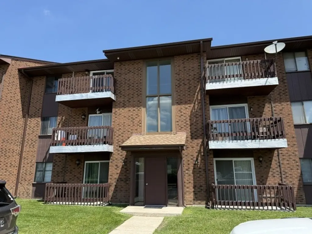 6408 Nature Drive Oak Forest IL 60452