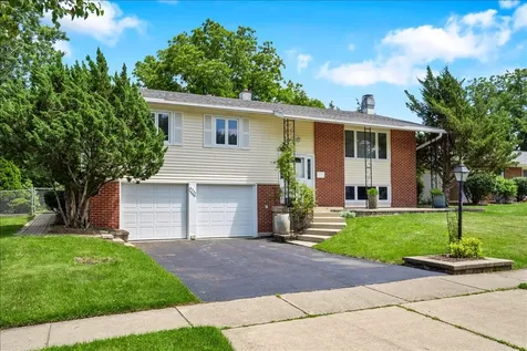 4255 Dixon Drive Hoffman Estates IL 60192