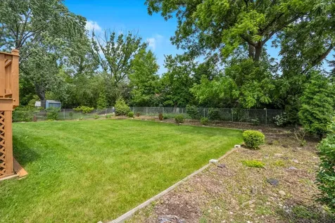 4255 Dixon Drive Hoffman Estates IL 60192