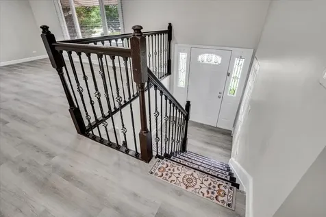 4255 Dixon Drive Hoffman Estates IL 60192