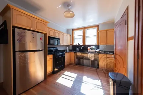5057 West Newport Avenue Chicago IL 60641