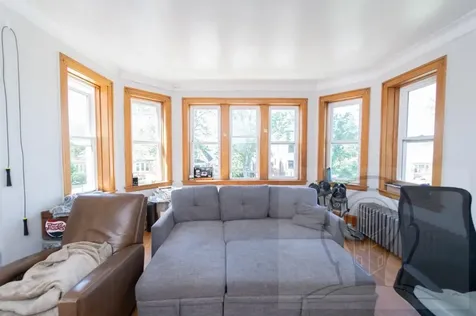5057 West Newport Avenue Chicago IL 60641