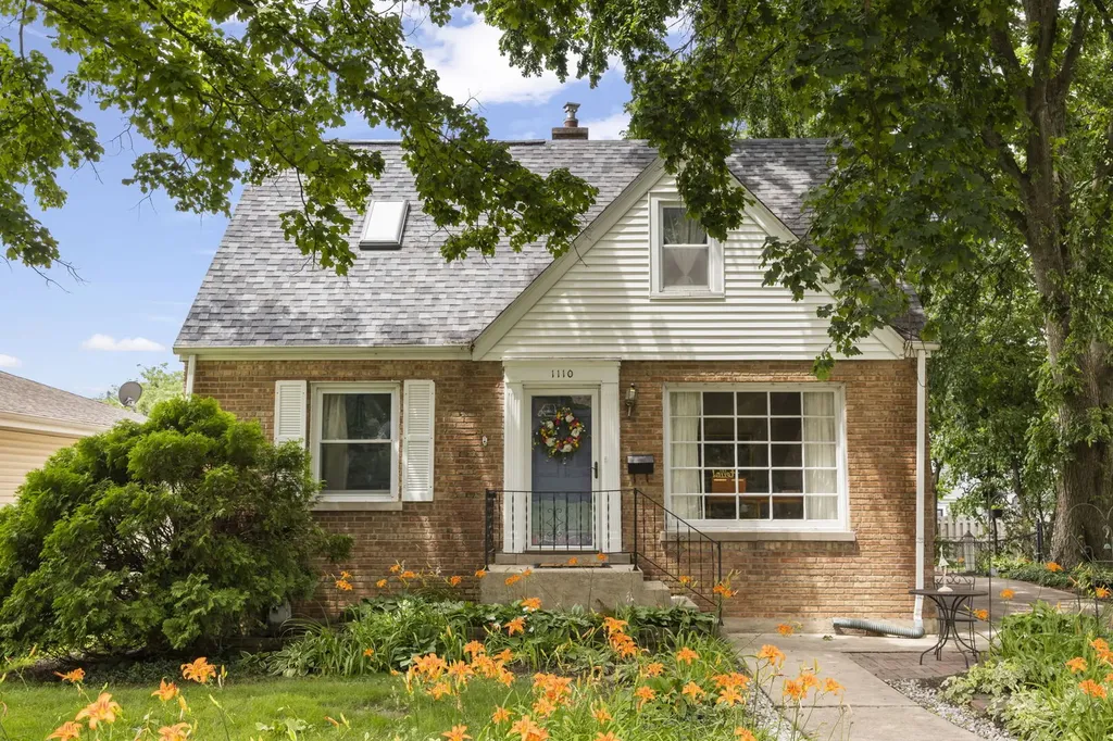 1110 North President Street Wheaton IL 60187