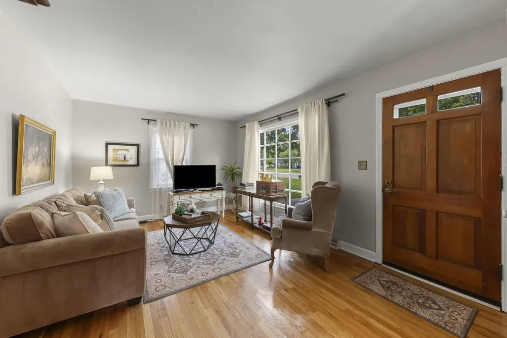 1110 North President Street Wheaton IL 60187