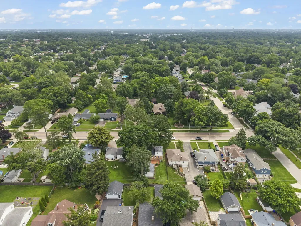 1110 North President Street Wheaton IL 60187