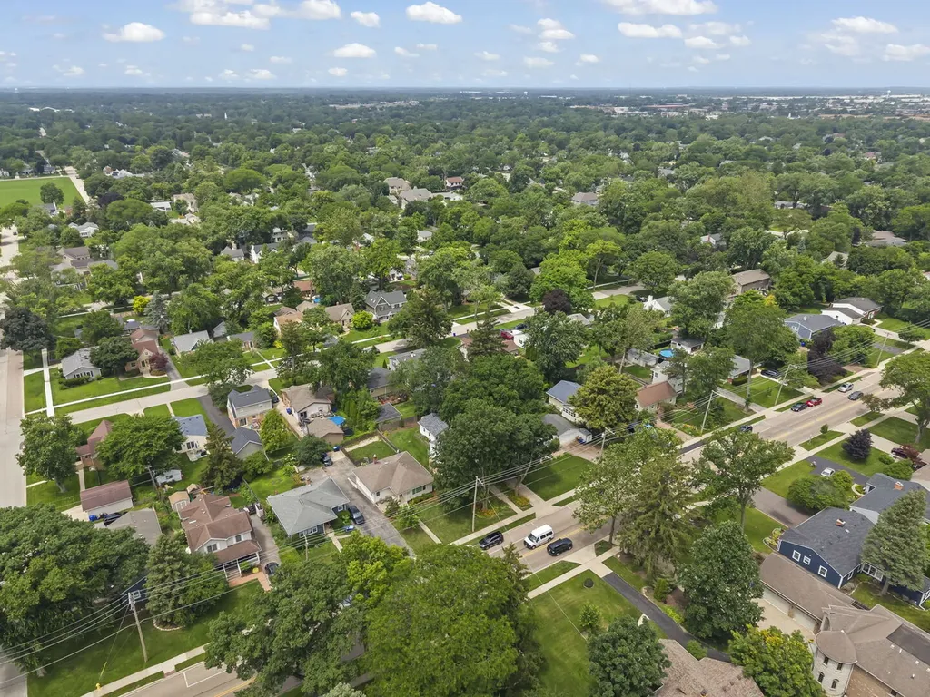 1110 North President Street Wheaton IL 60187