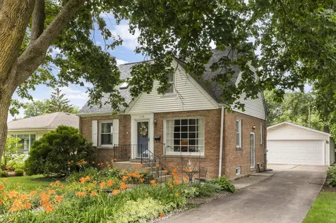 1110 North President Street Wheaton IL 60187