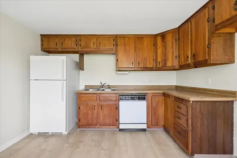 139 Kent Avenue Wauconda IL 60084