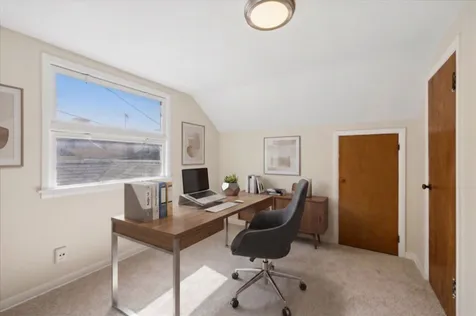 139 Kent Avenue Wauconda IL 60084