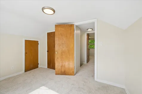 139 Kent Avenue Wauconda IL 60084
