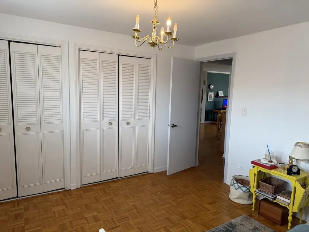 5321 North Delphia Avenue Chicago IL 60656