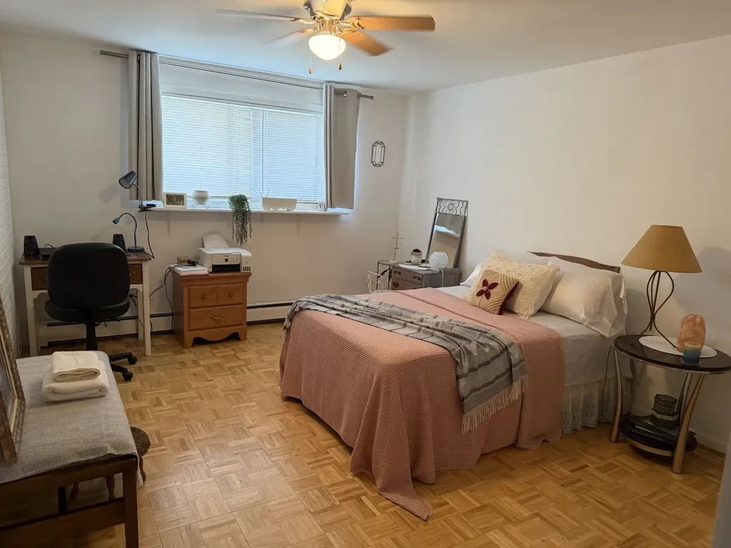 5321 North Delphia Avenue Chicago IL 60656