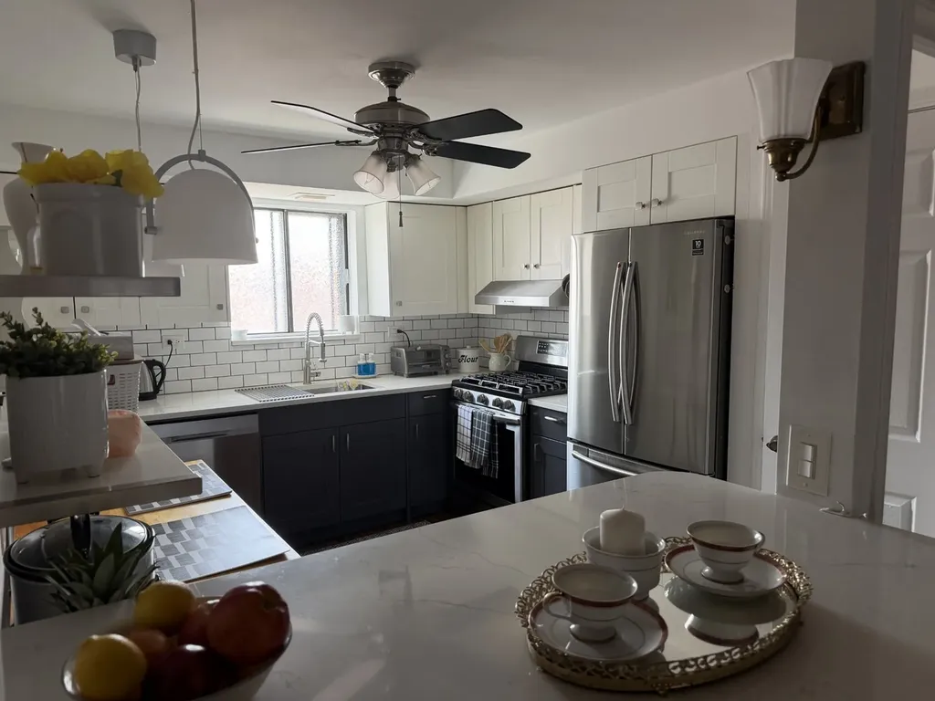 5321 North Delphia Avenue Chicago IL 60656