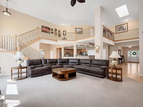 537 North Sycamore Lane North Aurora IL 60542