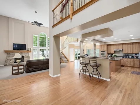 537 North Sycamore Lane North Aurora IL 60542