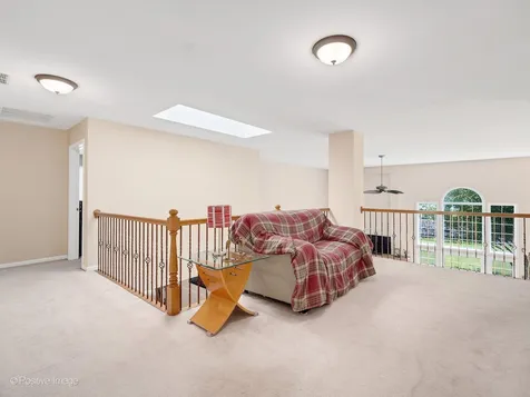 537 North Sycamore Lane North Aurora IL 60542
