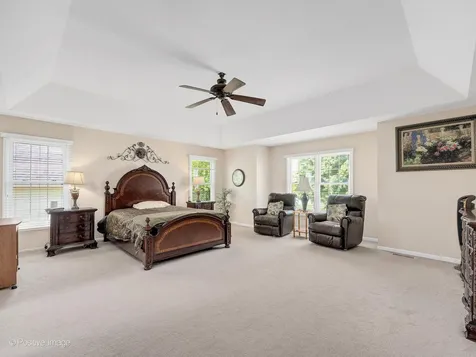 537 North Sycamore Lane North Aurora IL 60542