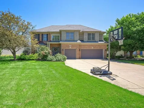 537 North Sycamore Lane North Aurora IL 60542