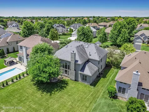 537 North Sycamore Lane North Aurora IL 60542