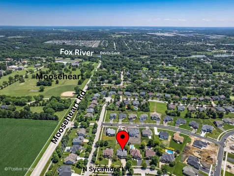 537 North Sycamore Lane North Aurora IL 60542