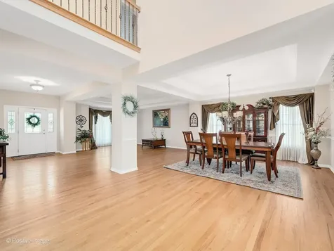 537 North Sycamore Lane North Aurora IL 60542