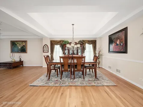 537 North Sycamore Lane North Aurora IL 60542