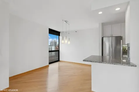1122 North Clark Street Chicago IL 60610