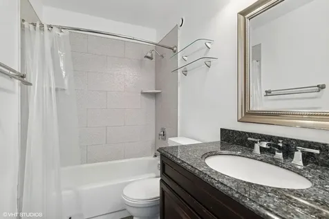 1122 North Clark Street Chicago IL 60610