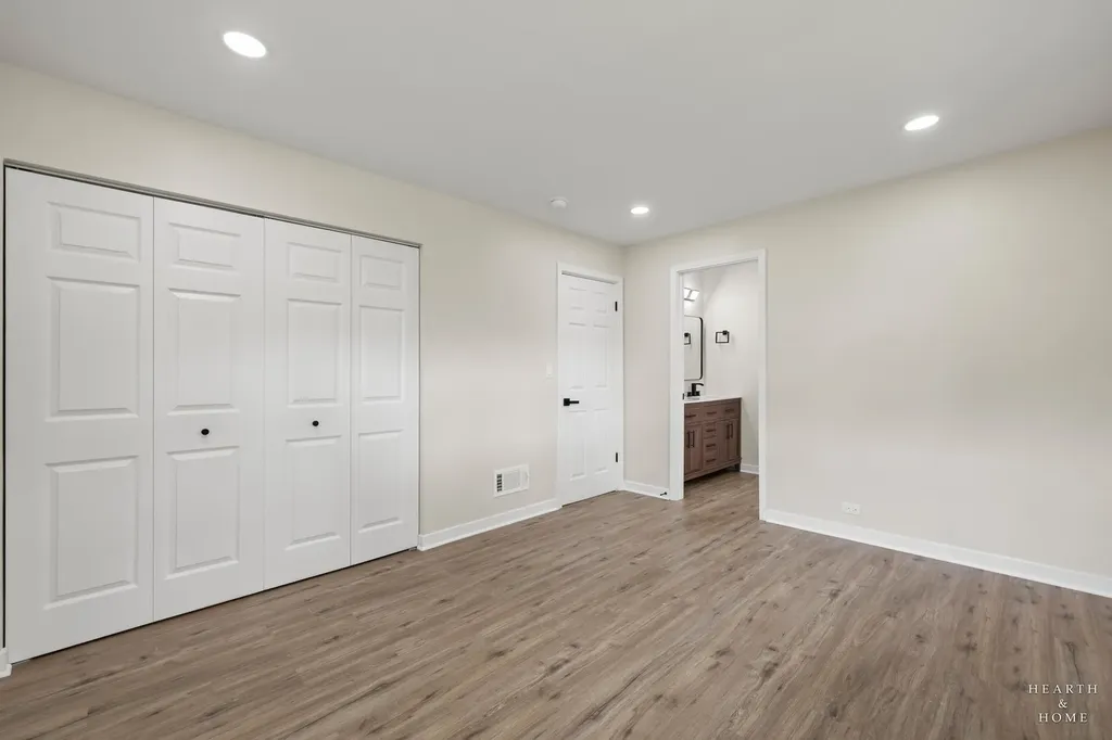 9513 Lowell Avenue Skokie IL 60076