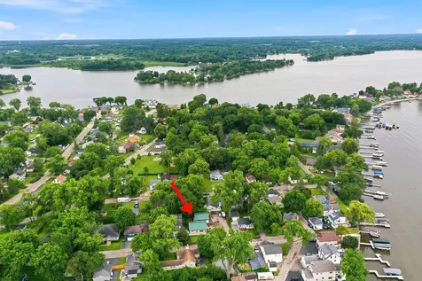 39 Fairfax Road Fox Lake IL 60020