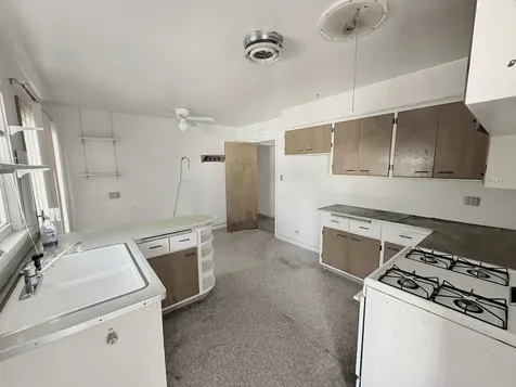 554 Westmore Meyers Road Lombard IL 60148