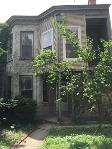 3246 North Seminary Avenue Chicago IL 60657