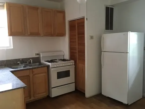 3246 North Seminary Avenue Chicago IL 60657