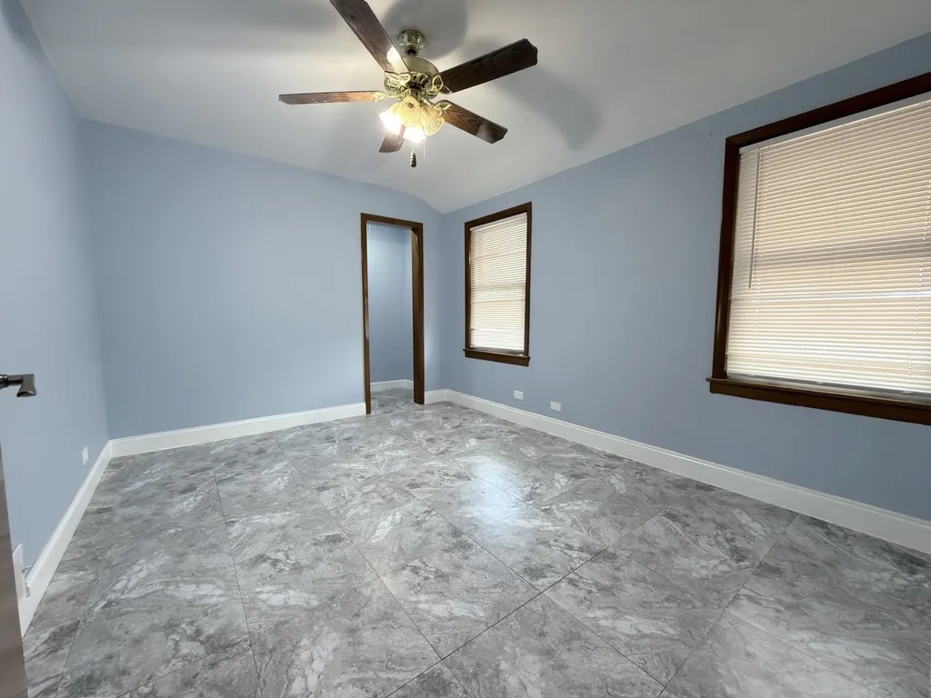 5132 South Hamlin Avenue Chicago IL 60632