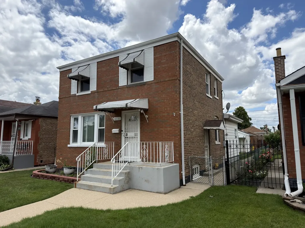5132 South Hamlin Avenue Chicago IL 60632