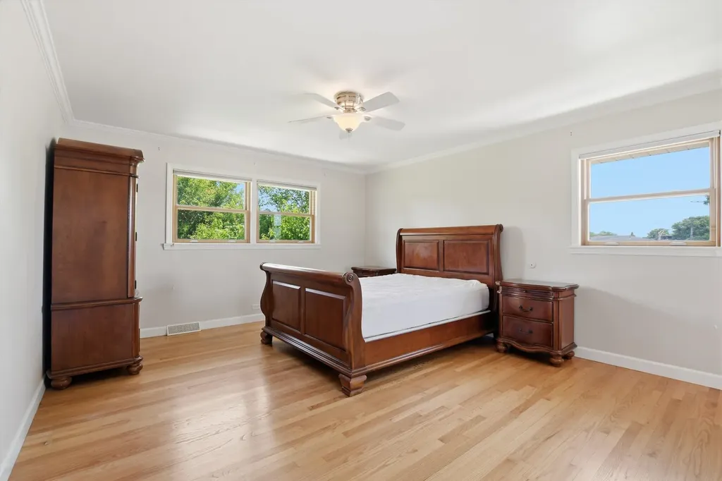 8238 West Balmoral Avenue Chicago IL 60656