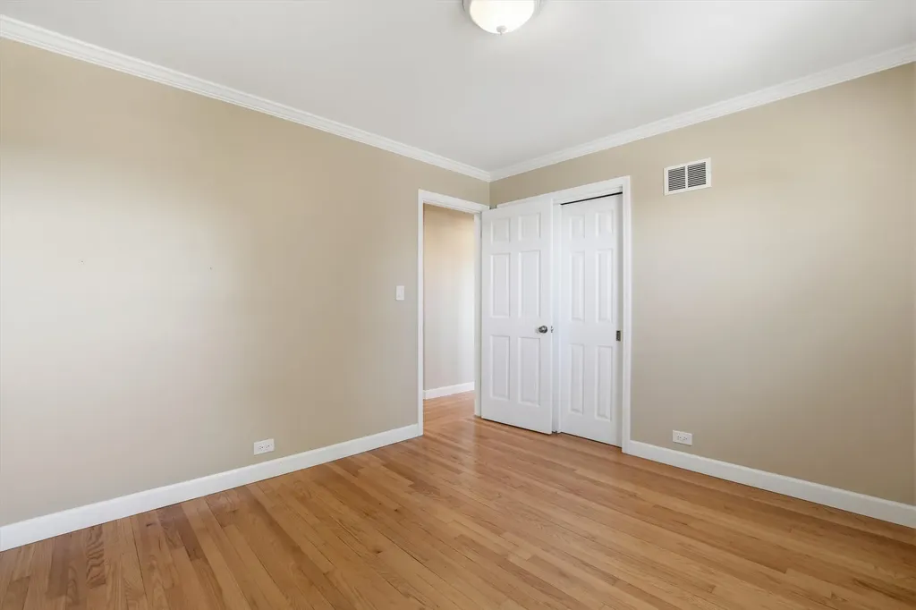 8238 West Balmoral Avenue Chicago IL 60656