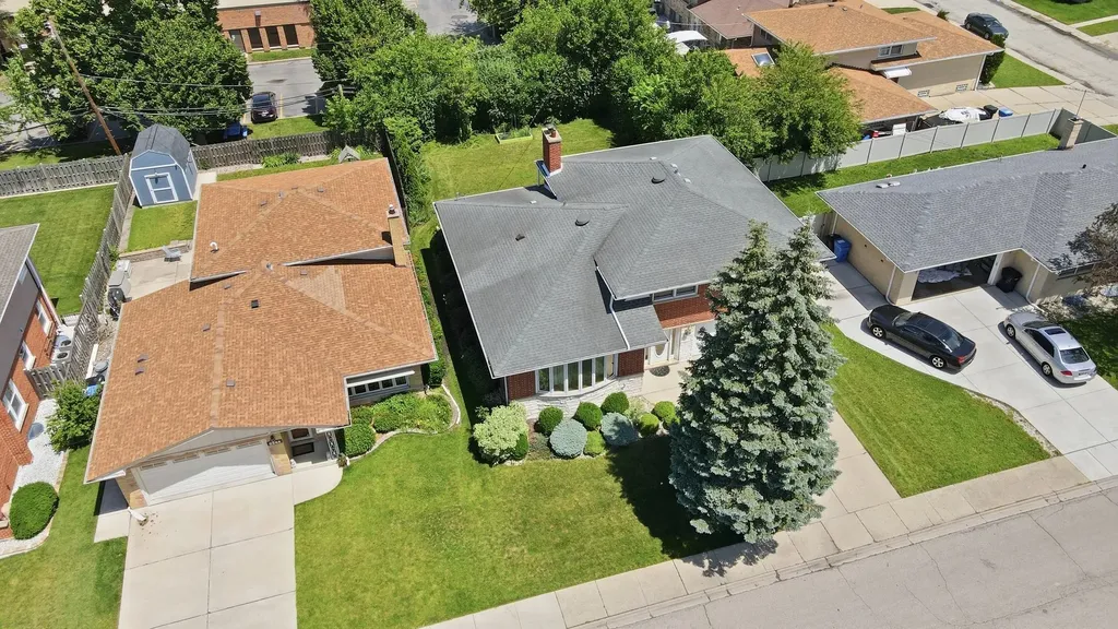 8238 West Balmoral Avenue Chicago IL 60656