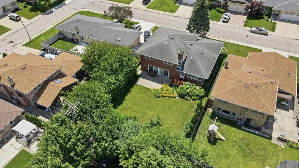 8238 West Balmoral Avenue Chicago IL 60656