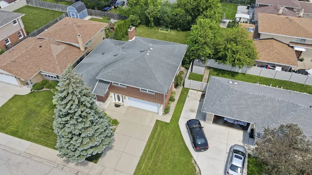 8238 West Balmoral Avenue Chicago IL 60656