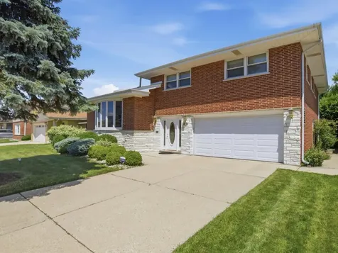 8238 West Balmoral Avenue Chicago IL 60656