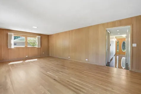 8238 West Balmoral Avenue Chicago IL 60656