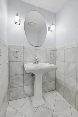 8238 West Balmoral Avenue Chicago IL 60656