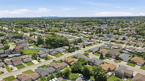 8238 West Balmoral Avenue Chicago IL 60656