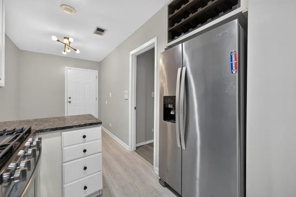 1629 North Clybourn Avenue Chicago IL 60614