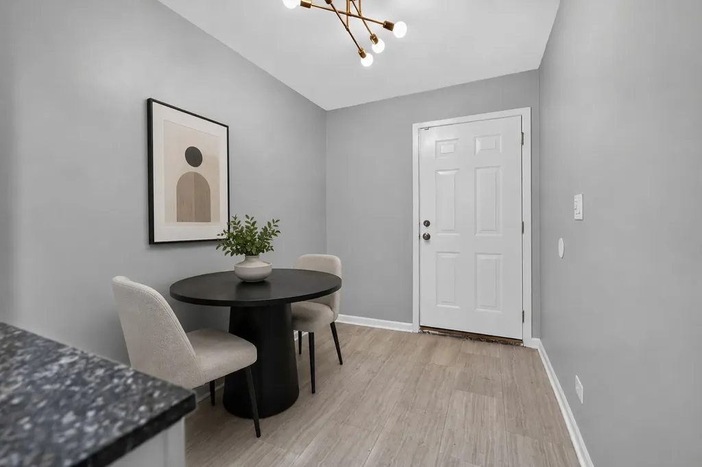 1629 North Clybourn Avenue Chicago IL 60614