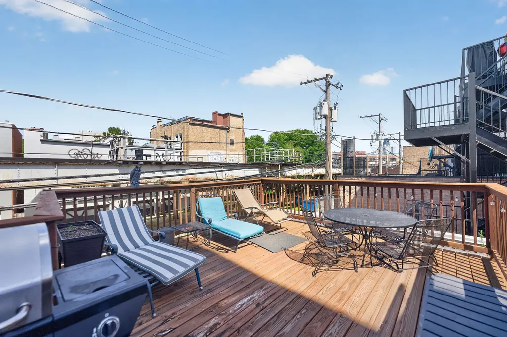 1629 North Clybourn Avenue Chicago IL 60614