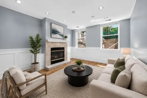 1629 North Clybourn Avenue Chicago IL 60614