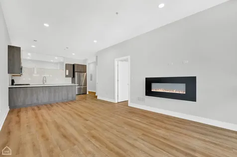 2924 West Medill Avenue Chicago IL 60647